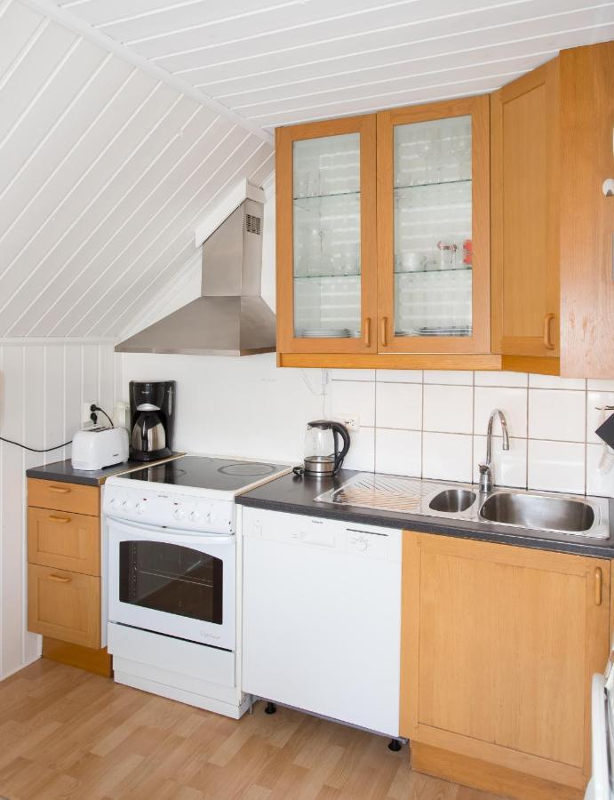 Mandal Apartment Mit Moeglichkeit Ein Boot Zu Benutzen Und Angeln Bagian luar foto
